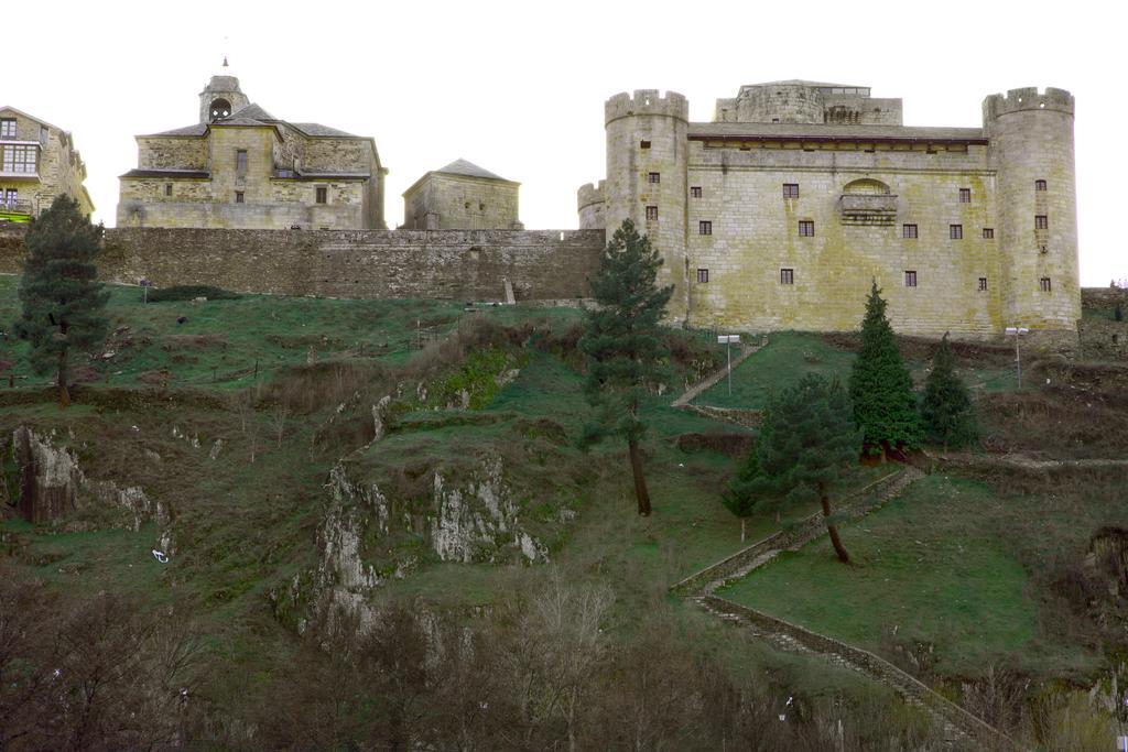 Hotel Las Treixas Puebla de Sanabria Eksteriør bilde